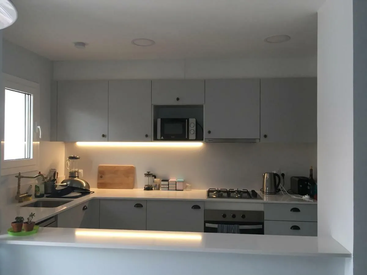 2 Bedroom Apartment In The Old Town, Close To The Beach L'Escala Spain